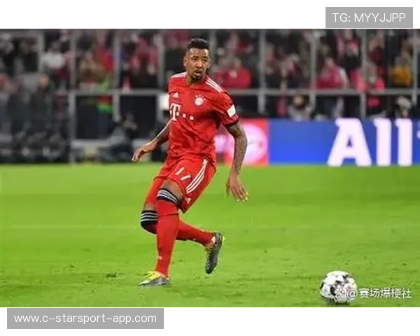 拜仁双后腰拦截覆盖能力极强，拜仁后腰名宿