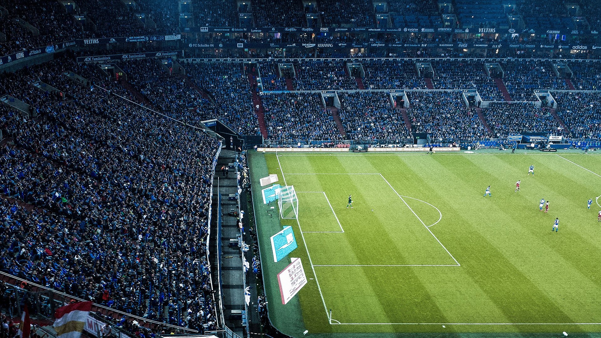 星空体育app-球员退役决定在世界杯后成为热门话题，2020宣布退役球星足球